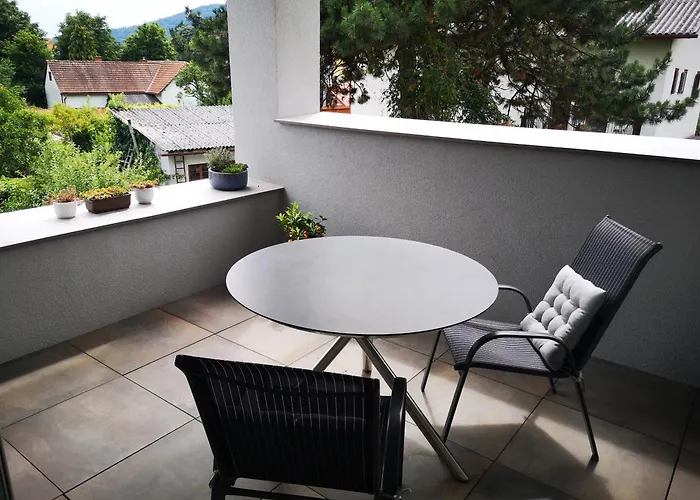 公寓 Spacy Next To The Center Of With Terrasse *